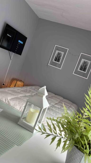 Apartamento Monoambiente Muy Luminoso 2 Cuadras Plaza De Mayo. *